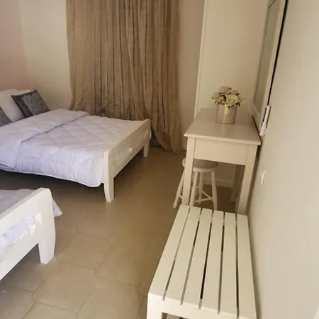 アパート Margarita